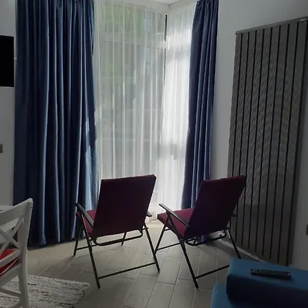 Sea View Studio In And Pool Apartment